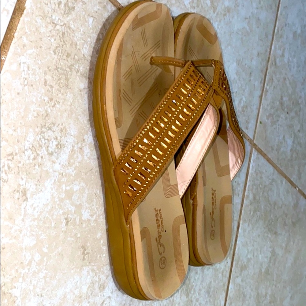 Gold Rhinestone Sandals✨ - Picture 4 of 4